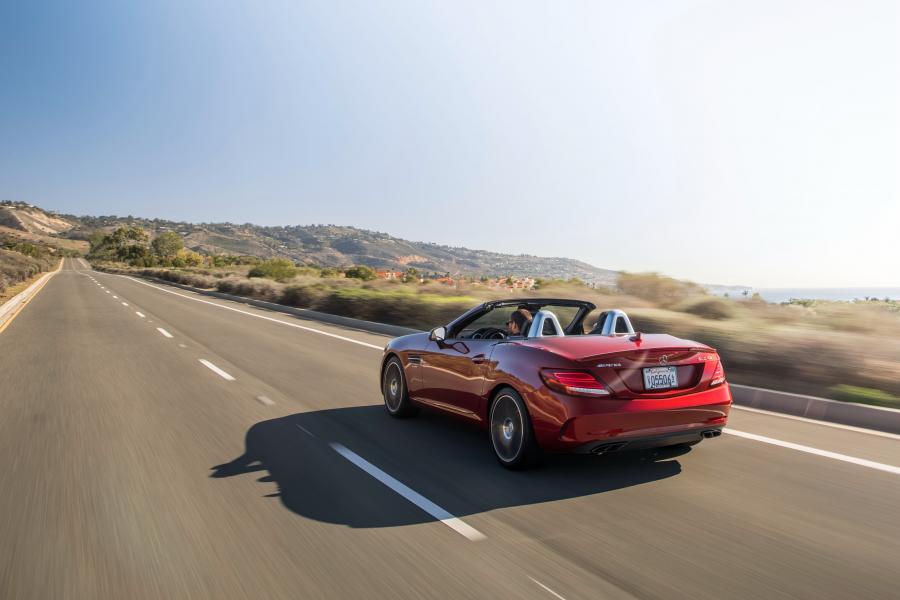  Mercedes-AMG SLC43 2016 года  (NA) (фото 15 из 30)